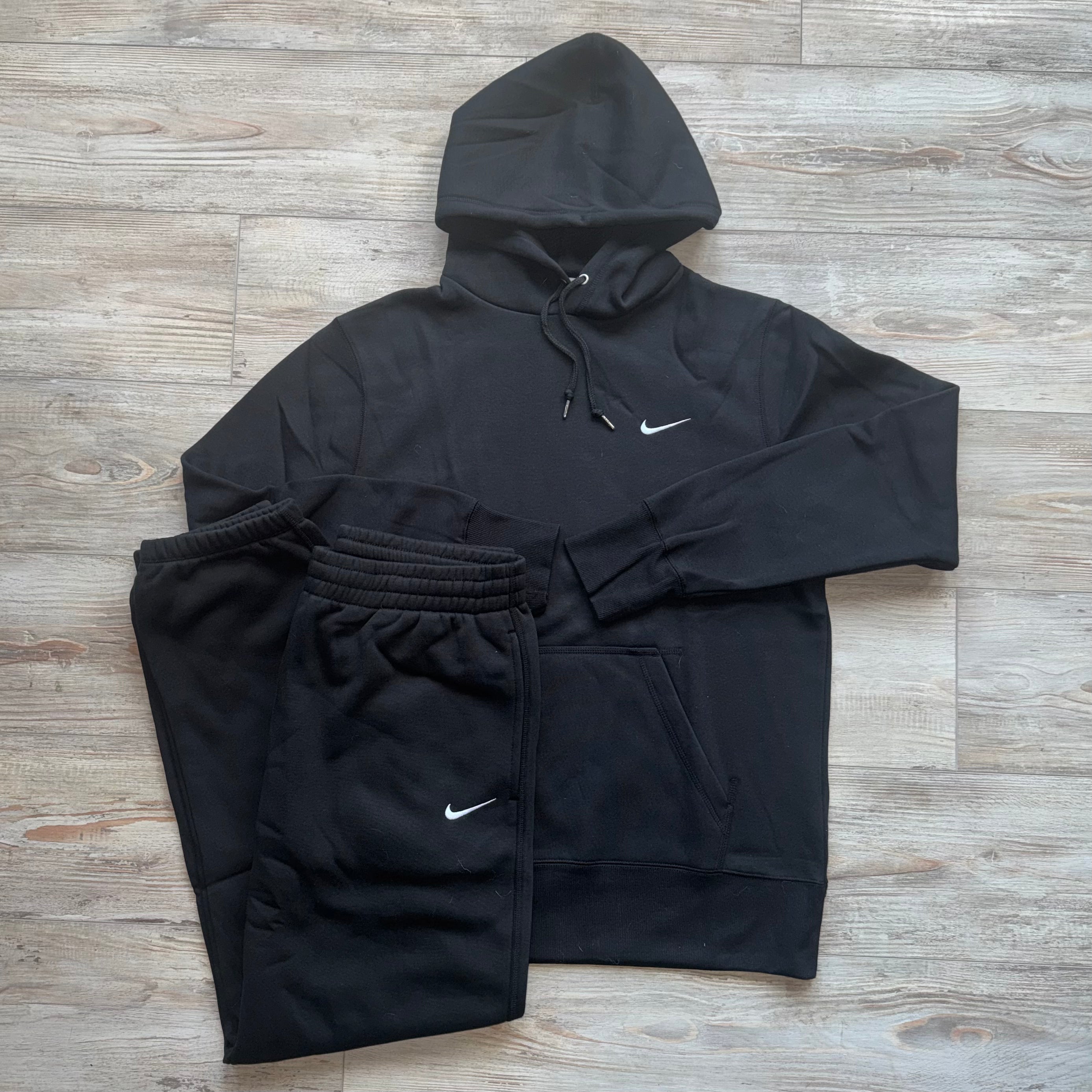 Nike club Tracksuit Black
